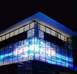 深圳建筑幕墻LED格柵顯示屏 加固設(shè)計(jì)提升戶外畫(huà)面穩(wěn)定之道